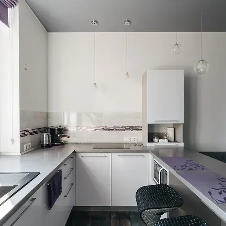 сучасна та затишна в серці аркадії